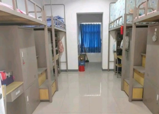 云南大学滇池学院宿舍条件怎么样—宿舍图片内景